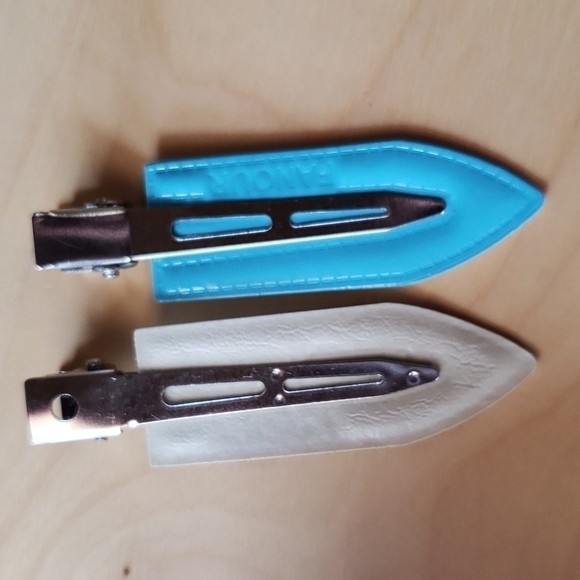 𝅺2 for $15 Leaf Metal Hair Clip Set of (2) NWOT - Picture 2 of 3